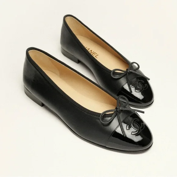 SOLD! Chanel Lambskin Ballet Flats - Picture 1 of 15
